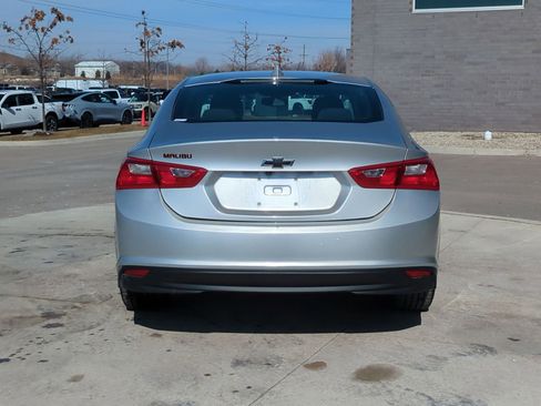 Used 2018 Chevrolet Malibu LT w/ Redline Edition image 7