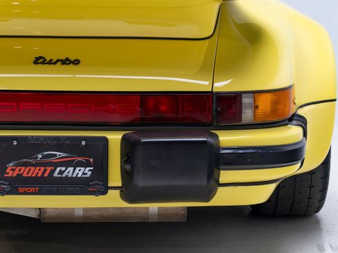 Used 1988 Porsche 911 Carrera RWD image 53