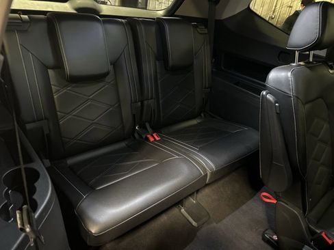 Used 2024 Volkswagen Atlas SE image 29