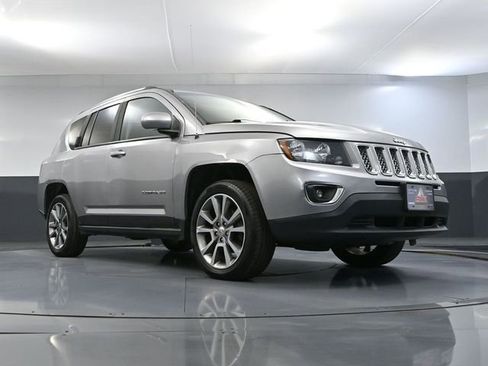 Used 2016 Jeep Compass High Altitude image 48