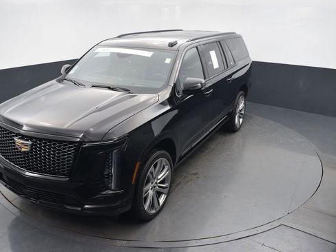 Certified 2026 Cadillac Escalade ESV Sport w/ Touring Package image 40