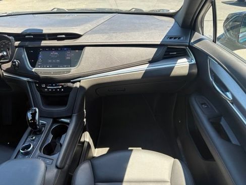 Used 2020 Cadillac XT5 Luxury w/ LPO, Floor Liner Package AWD/4WD image 24