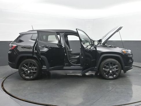 New 2026 Jeep Compass Limited w/ Sun, Sound & Navigation Group AWD/4WD image 60