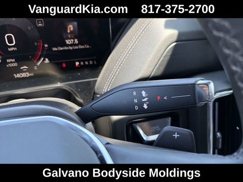 Used 2025 GMC Yukon XL Denali AWD/4WD image 26