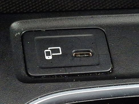 Certified 2023 Mercedes-Benz GLA 250 4MATIC image 24