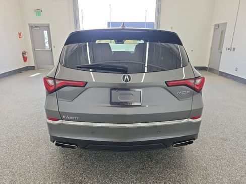 Used 2023 Acura MDX FWD w/ Technology Package image 4