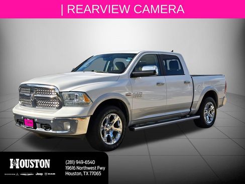 Used 2016 RAM 1500 Laramie w/ Convenience Group AWD/4WD image 9