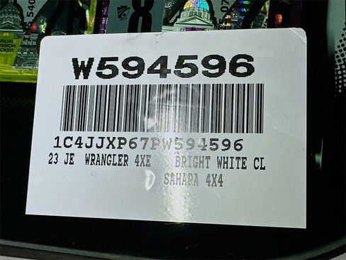 Used 2023 Jeep Wrangler Unlimited Sahara w/ Cold Weather Group image 18