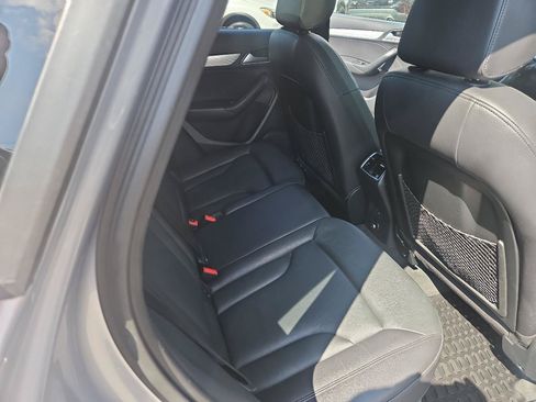 Used 2018 Audi Q3 2.0T Premium Plus w/ Premium Plus Package AWD/4WD image 21
