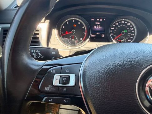 Used 2019 Volkswagen Atlas SE w/ Panoramic Sunroof Package AWD/4WD image 28