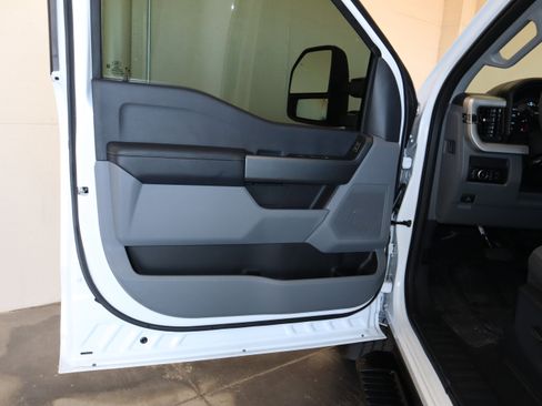 New 2026 Ford F250 XLT w/ FX4 Off-Road Package AWD/4WD image 32