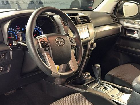 Used 2018 Toyota 4Runner SR5 image 22