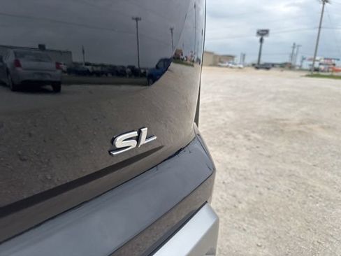 Used 2024 Nissan Pathfinder SL FWD image 10