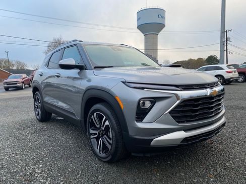 New 2026 Chevrolet TrailBlazer LT w/ Convenience Package image 1