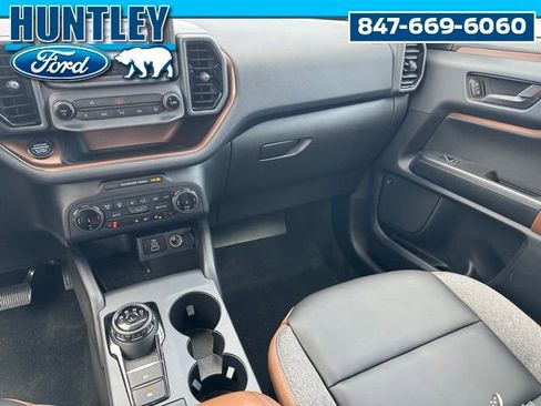 Used 2024 Ford Bronco Sport Outer Banks w/ Tech Package AWD/4WD image 14