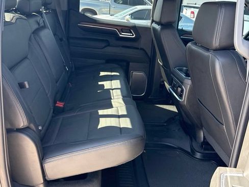 Used 2023 GMC Sierra 1500 Denali w/ Technology Package AWD/4WD image 18