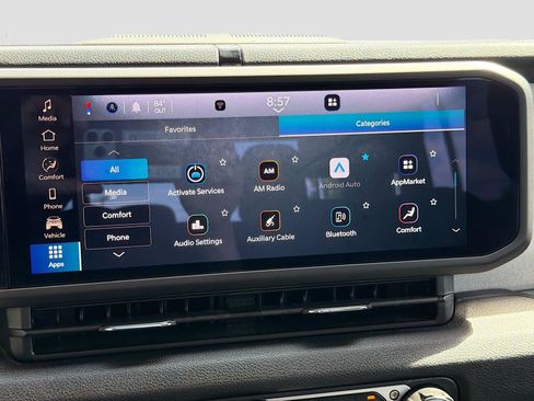 Used 2025 Jeep Gladiator Sport AWD/4WD image 29