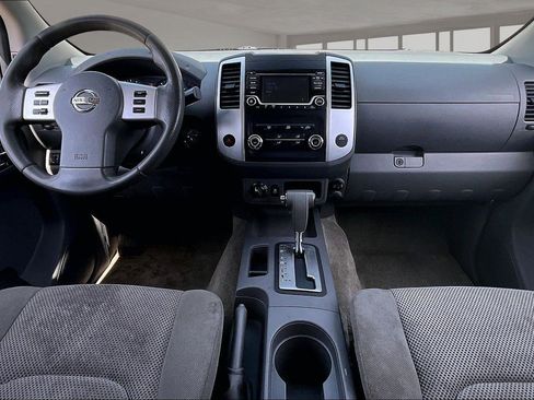 Used 2017 Nissan Frontier SV AWD/4WD image 17