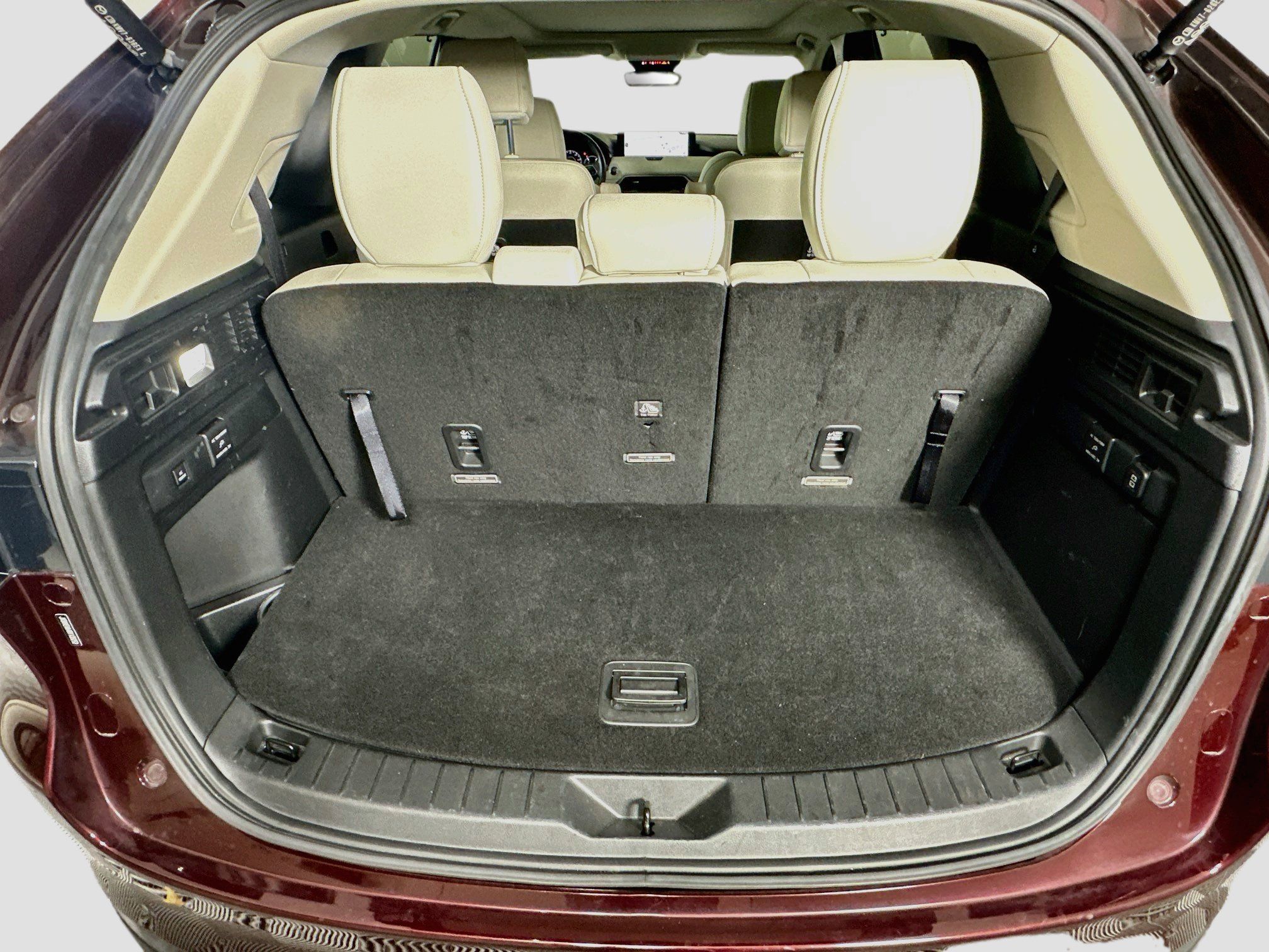 Used 2024 MAZDA CX-90 Plug-In Hybrid w/ Premium Plus AWD/4WD image 31
