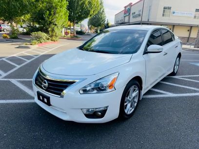 Used 2015 Nissan Altima 2.5 SV w/ Convenience Package