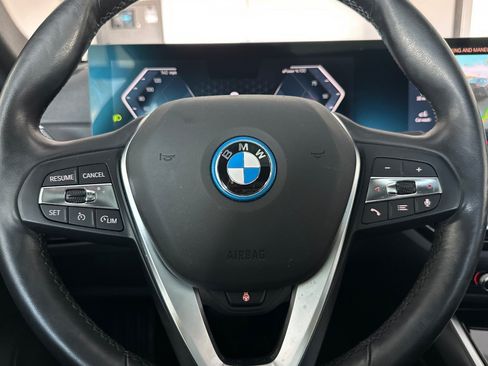 Used 2023 BMW i4 eDrive35 w/ Premium Package RWD image 22