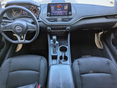 Used 2021 Nissan Altima 2.5 SV FWD image 7