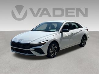 New 2025 Hyundai Elantra SEL FWD video 1