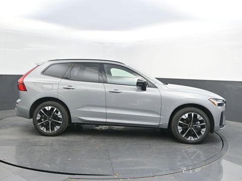New 2026 Volvo XC60 B5 Plus w/ Protection Package Premier image 8