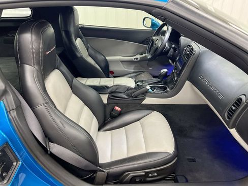 Used 2011 Chevrolet Corvette Grand Sport w/ Preferred Equipment Group RWD image 21