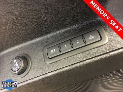 Used 2024 Chevrolet Equinox Premier image 39