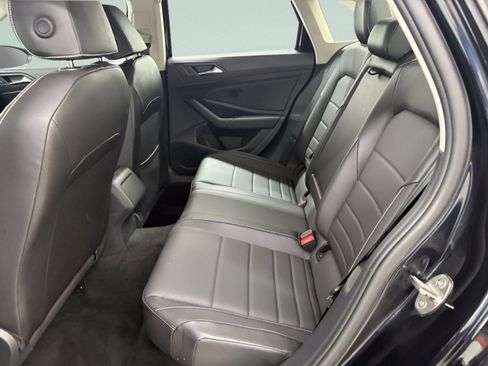 Used 2024 Volkswagen Jetta SE FWD image 12