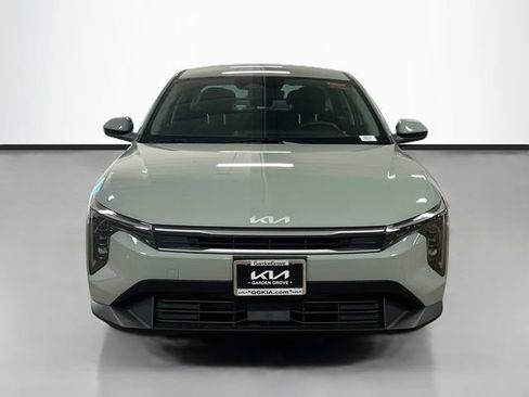 New 2026 Kia K4 FWD image 2