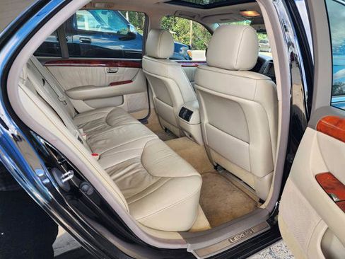 Used 2002 Lexus LS 430 image 16