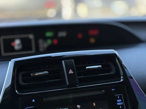 Used 2017 Toyota Prius Two w/ Carpet Mat Package image 25