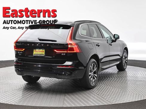 Used 2023 Volvo XC60 B5 Core FWD image 5