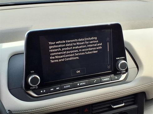 New 2025 Nissan Rogue SV image 14