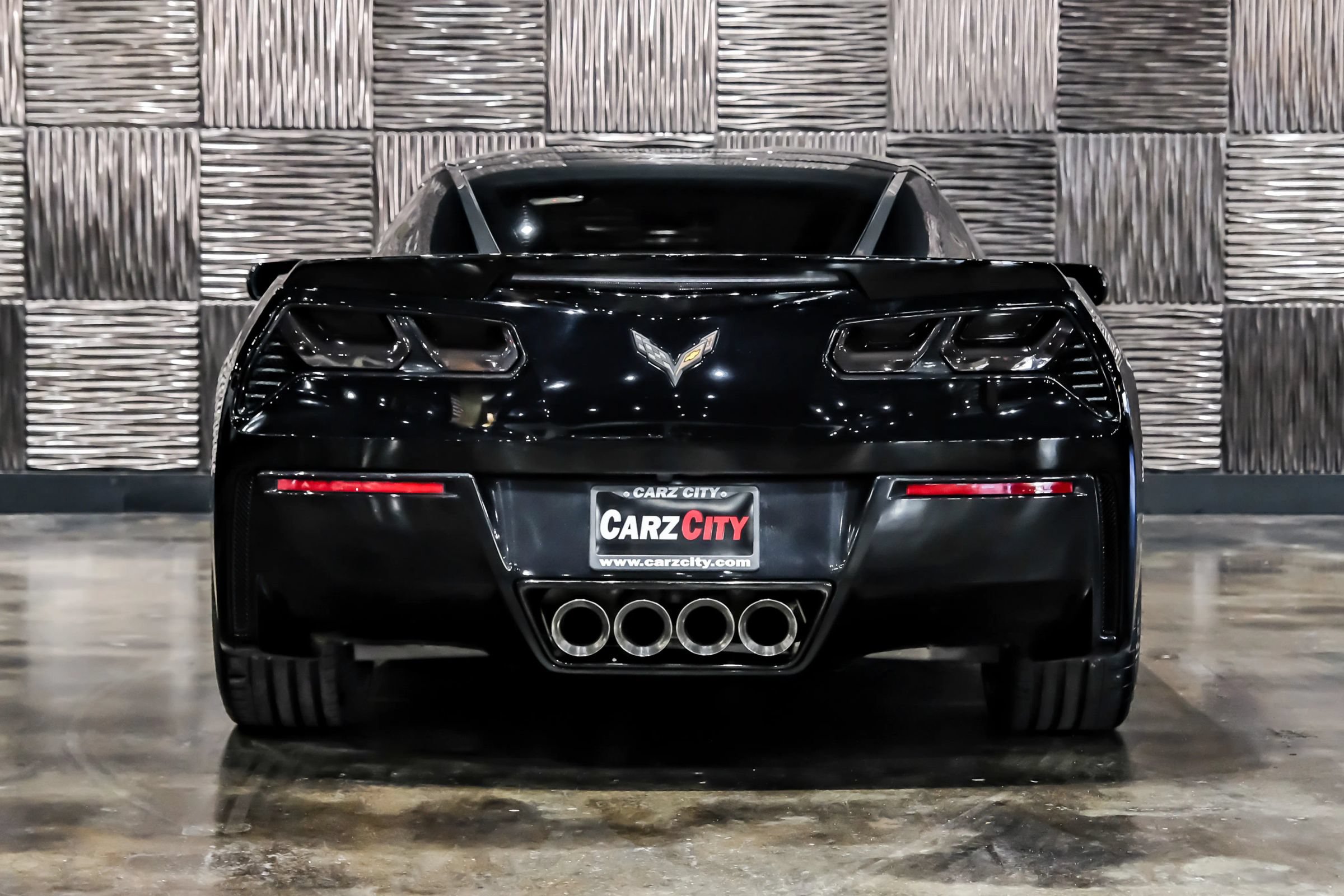 Used 2015 Chevrolet Corvette Stingray Coupe w/ 3LT Preferred Equipment Group RWD image 8