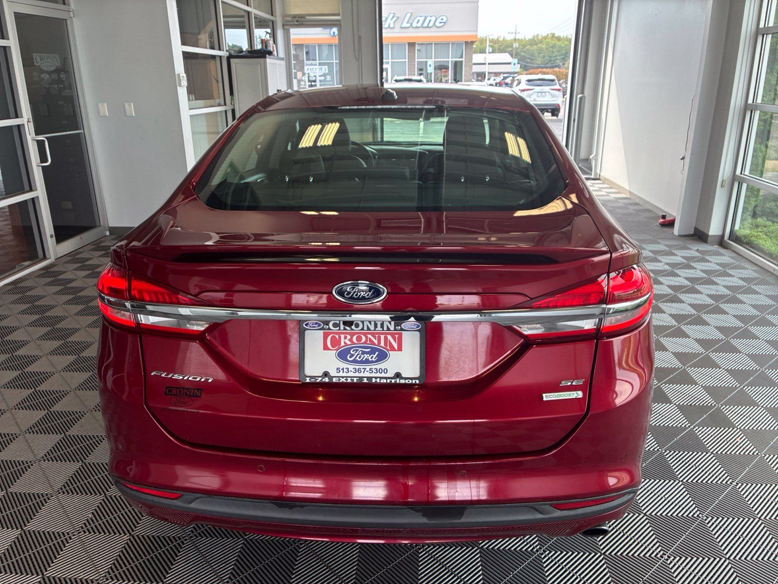 Used 2018 Ford Fusion SE w/ Equipment Group 201A FWD image 5