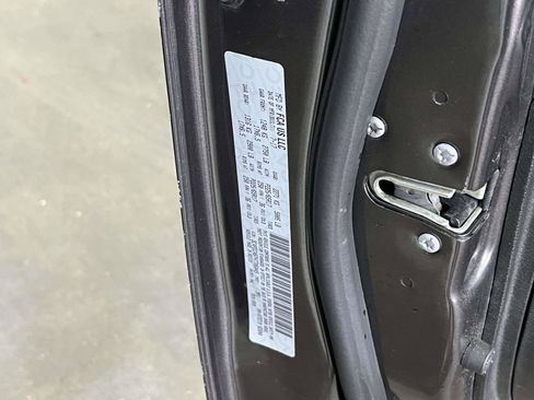 Used 2017 Dodge Journey SE image 18