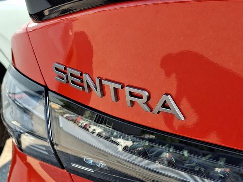 New 2026 Nissan Sentra SR w/ SR Premium Package FWD image 5