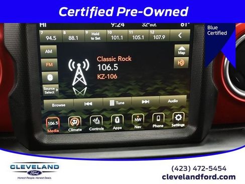 Used 2022 Jeep Wrangler Unlimited Rubicon w/ Cold Weather Group image 18