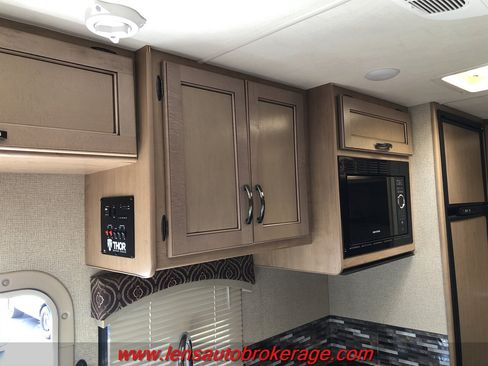 Used 2018 Ford E-350 and Econoline 350 Super Duty w/ Motorhome Prep Package RWD image 19