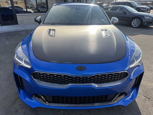Used 2018 Kia Stinger GT image 2