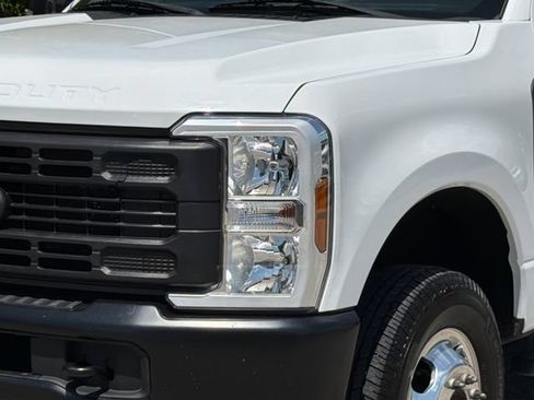 Used 2024 Ford F350 XL w/ FX4 Off-Road Package AWD/4WD image 4