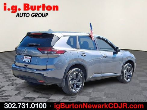 Used 2025 Nissan Rogue SV AWD/4WD image 6