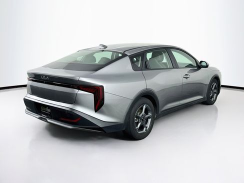 Used 2025 Kia K4 FWD image 9