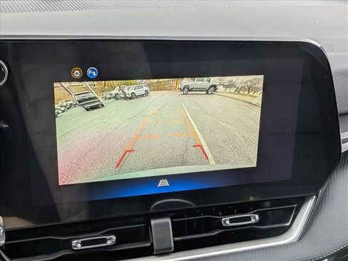 New 2026 Chevrolet Equinox LT FWD image 13
