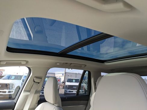 New 2026 Volvo XC90 B6 Ultra w/ Protection Package AWD/4WD image 19