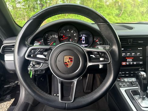 Used 2017 Porsche 911 Carrera 4S AWD/4WD image 12