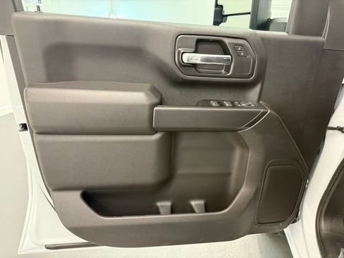 New 2026 GMC Sierra 3500 Pro w/ Convenience Package image 10